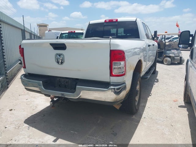 Продаж на аукціоні авто 2022 Ram 3500 Tradesman  4x4 6'4 Box, vin: 3C63R3CL6NG215368, номер лоту: 45334563