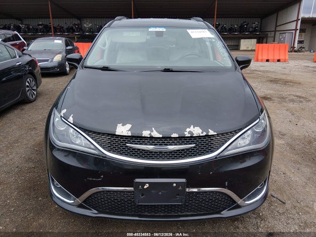 45334583 :رقم المزاد ، 2C4RC1BG4HR688407 vin ، 2017 Chrysler Pacifica Touring-l مزاد بيع