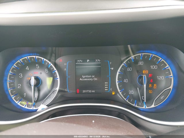45334583 :رقم المزاد ، 2C4RC1BG4HR688407 vin ، 2017 Chrysler Pacifica Touring-l مزاد بيع