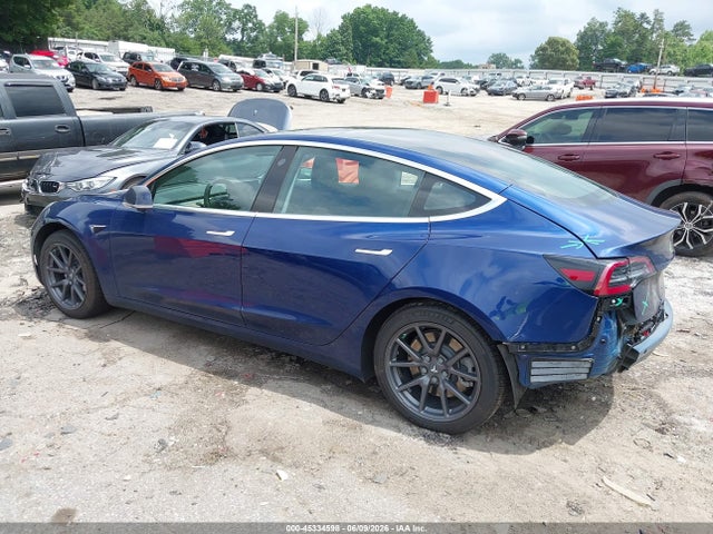 2018 Tesla Model 3 Long Range/mid Range მანქანა იყიდება აუქციონზე, vin: 5YJ3E1EA5JF124810, აუქციონის ნომერი: 45334598
