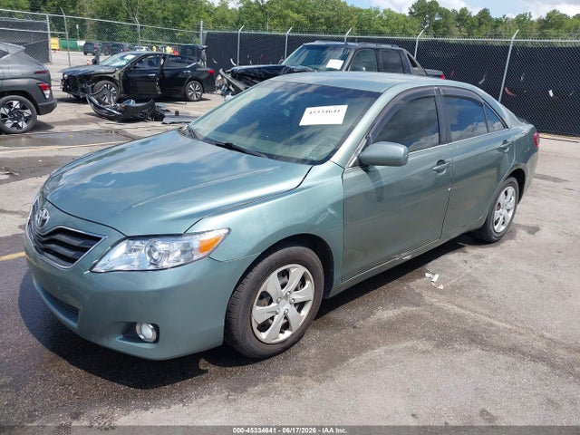 45334641 :رقم المزاد ، 4T1BF3EK2BU644495 vin ، 2011 Toyota Camry Le مزاد بيع