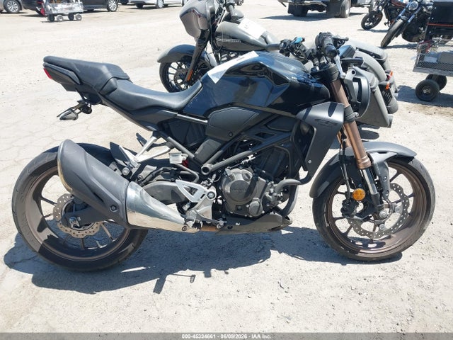 MLHNC5558N5200520 Honda CBF300 NA