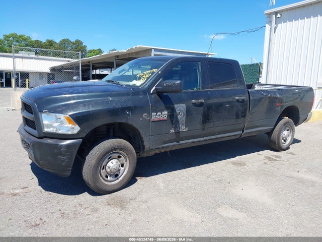 Auction sale of the 2017 Ram 2500, vin: 3C6UR5HL5HG636558, lot number: 45334749