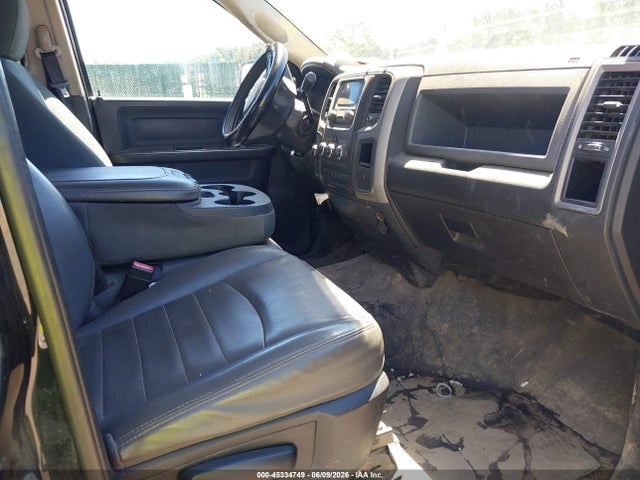 Auction sale of the 2017 Ram 2500, vin: 3C6UR5HL5HG636558, lot number: 45334749
