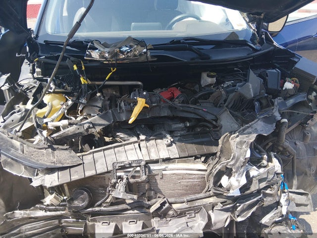 45334751 :رقم المزاد ، 5N1AT3BB8MC708265 vin ، 2021 Nissan Rogue Sv Intelligent Awd مزاد بيع