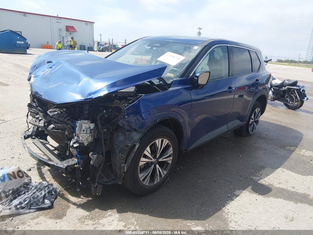 45334751 :رقم المزاد ، 5N1AT3BB8MC708265 vin ، 2021 Nissan Rogue Sv Intelligent Awd مزاد بيع