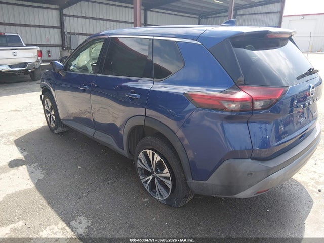 45334751 :رقم المزاد ، 5N1AT3BB8MC708265 vin ، 2021 Nissan Rogue Sv Intelligent Awd مزاد بيع