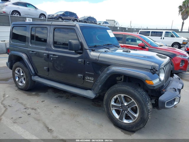 1C4HJXEG5KW572762 Jeep Wrangler Unlimited Sahara 4x4