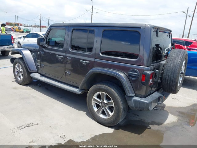 1C4HJXEG5KW572762 Jeep Wrangler Unlimited Sahara 4x4