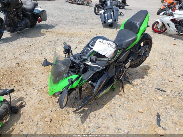 Kawasaki Ex650 F 2017 JKAEXEK10HDA02515 Image 2