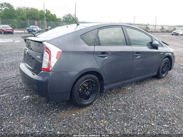 2015 Toyota Prius Two მანქანა იყიდება აუქციონზე, vin: JTDKN3DU8F1991105, აუქციონის ნომერი: 45334911