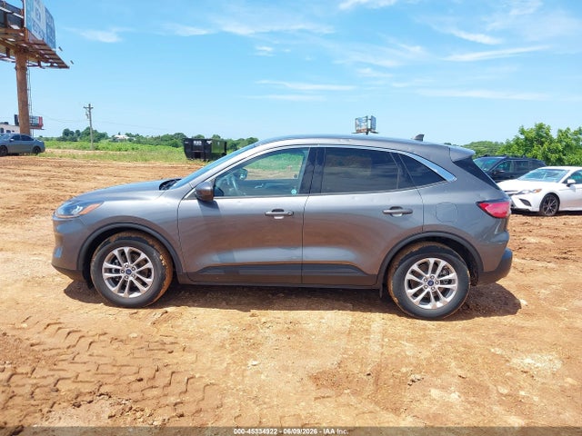 Продаж на аукціоні авто 2021 Ford Escape Se, vin: 1FMCU0G65MUA33498, номер лоту: 45334922