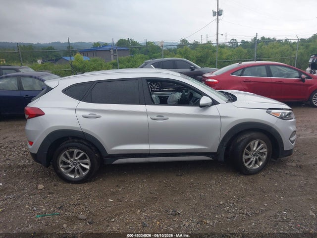 Продаж на аукціоні авто 2017 Hyundai Tucson Se, vin: KM8J3CA46HU559373, номер лоту: 45334926