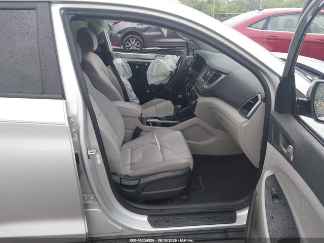Продаж на аукціоні авто 2017 Hyundai Tucson Se, vin: KM8J3CA46HU559373, номер лоту: 45334926