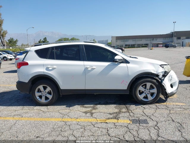JTMWFREV4EJ013126 Toyota Rav4 Xle