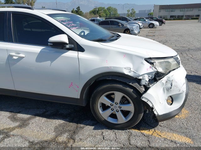 JTMWFREV4EJ013126 Toyota Rav4 Xle