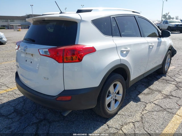 JTMWFREV4EJ013126 Toyota Rav4 Xle