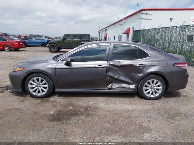 Toyota CAMRY LE 2020 4T1C11AK0LU983495 Image 14