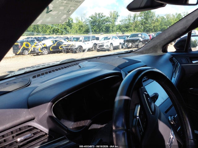 Продажа на аукционе авто 2015 Lincoln Mkc Black Label, vin: 5LMTJ1BH7FUJ31116, номер лота: 45334973