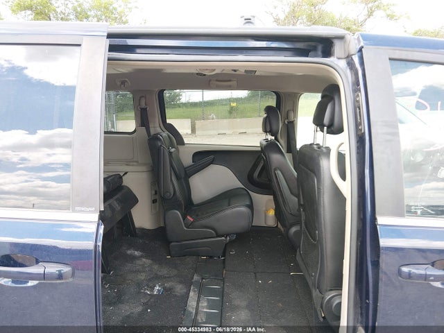 2012 Chrysler Town & Country Touring მანქანა იყიდება აუქციონზე, vin: 2C4RC1BG3CR410977, აუქციონის ნომერი: 45334983