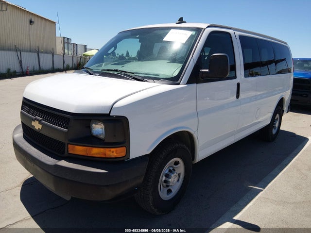 Chevrolet Express 2500 Ls 2016 1GNWGEFG4G1291752 Image 2