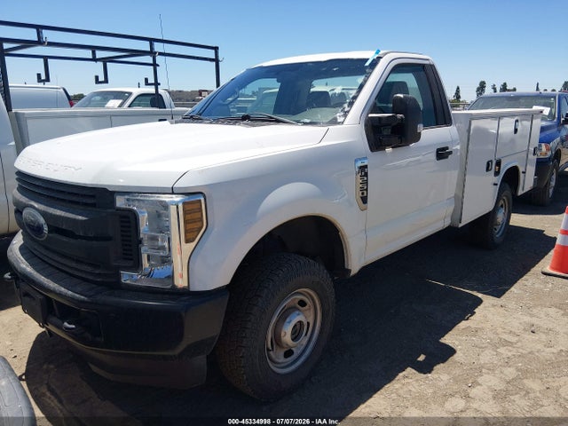 Ford F-250 Xl 2019 1FDBF2B63KEF82181 Image 2