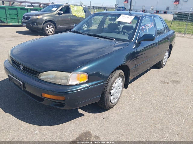1995 Toyota Camry Le მანქანა იყიდება აუქციონზე, vin: 4T1SK12E6SU596689, აუქციონის ნომერი: 45335024