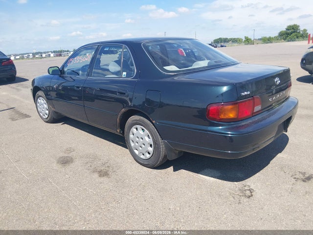 1995 Toyota Camry Le მანქანა იყიდება აუქციონზე, vin: 4T1SK12E6SU596689, აუქციონის ნომერი: 45335024