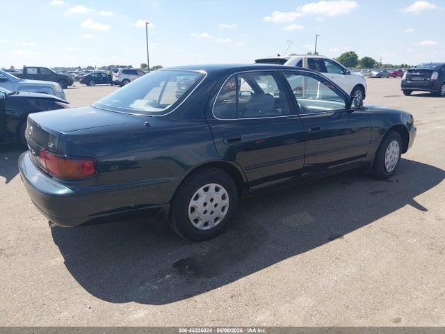 1995 Toyota Camry Le მანქანა იყიდება აუქციონზე, vin: 4T1SK12E6SU596689, აუქციონის ნომერი: 45335024