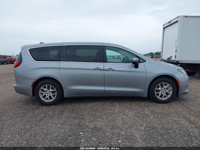 2C4RC1CG2MR577766 Chrysler Voyager Lx