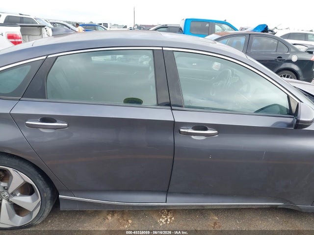 1HGCV2F92JA004984 Honda Accord Touring 2.0t