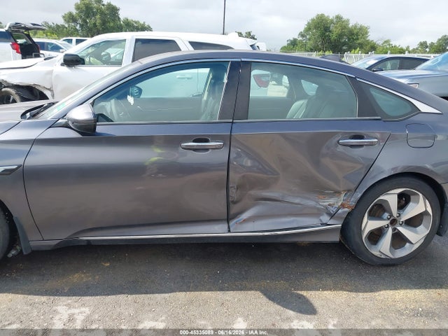 1HGCV2F92JA004984 Honda Accord Touring 2.0t