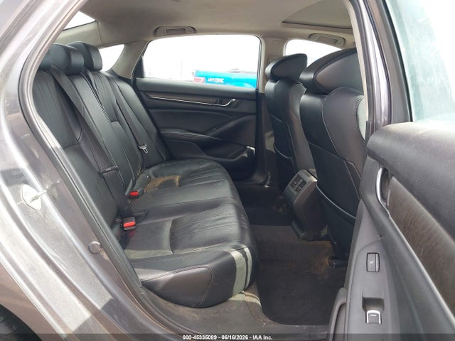 1HGCV2F92JA004984 Honda Accord Touring 2.0t