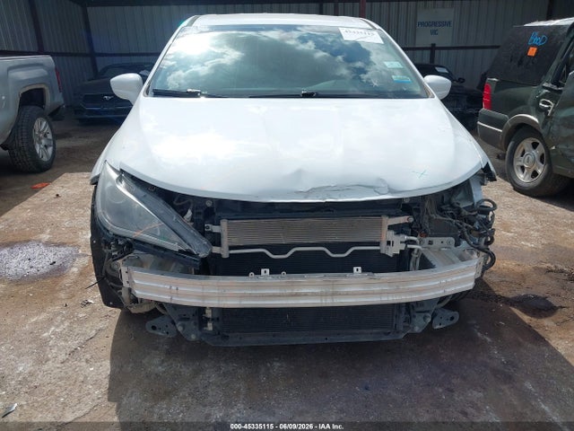 45335115 :رقم المزاد ، 2C4RC1FGXJR125541 vin ، 2018 Chrysler Pacifica Touring Plus مزاد بيع