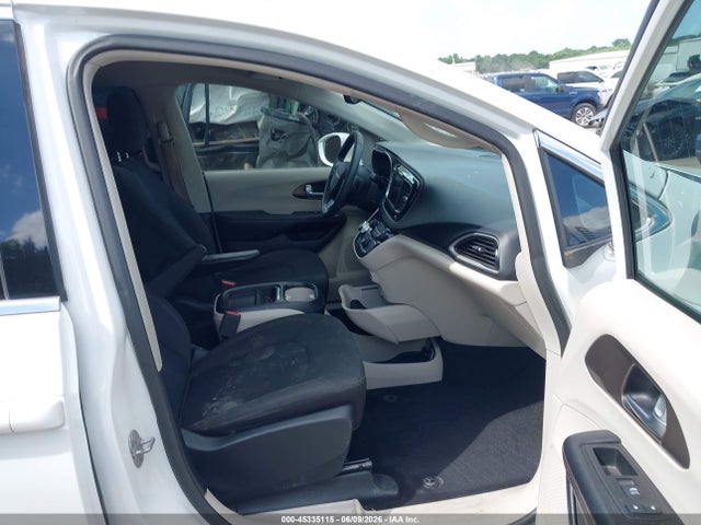 45335115 :رقم المزاد ، 2C4RC1FGXJR125541 vin ، 2018 Chrysler Pacifica Touring Plus مزاد بيع