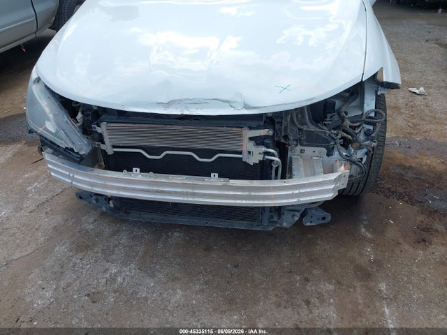 45335115 :رقم المزاد ، 2C4RC1FGXJR125541 vin ، 2018 Chrysler Pacifica Touring Plus مزاد بيع
