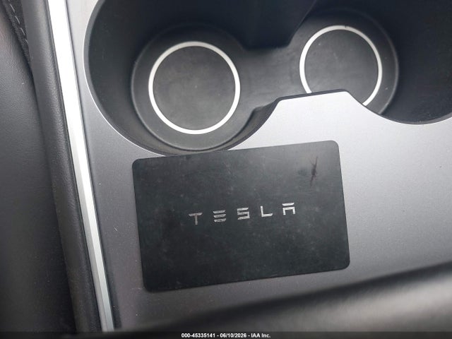 45335141 :رقم المزاد ، 5YJYGDEF7MF250183 vin ، 2021 Tesla Model Y Performance Dual Motor All-wheel Drive مزاد بيع