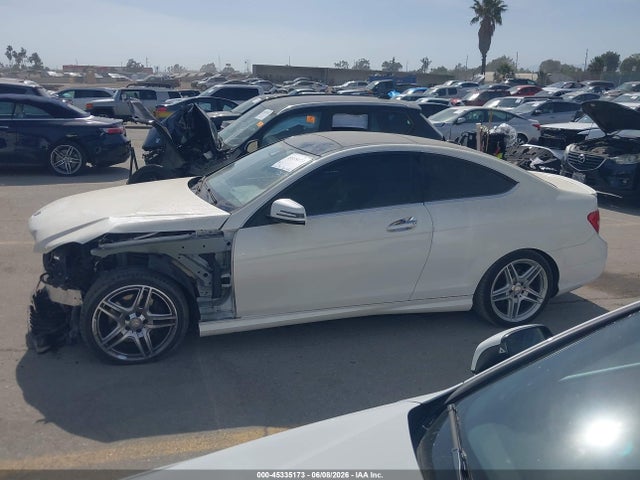 Продаж на аукціоні авто 2014 Mercedes-benz C 350 Sport 4matic, vin: WDDGJ8JBXEG161292, номер лоту: 45335173
