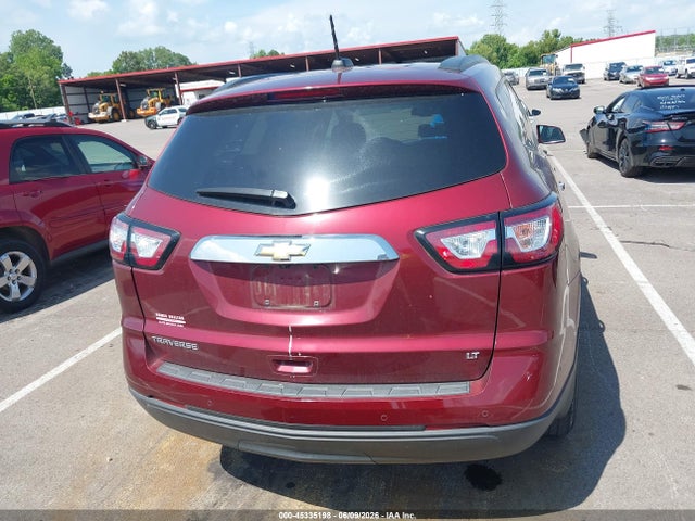 45335198 :رقم المزاد ، 1GNKRHKD3HJ177037 vin ، 2017 Chevrolet Traverse 2lt مزاد بيع
