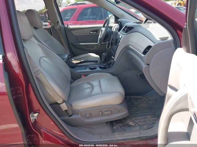 45335198 :رقم المزاد ، 1GNKRHKD3HJ177037 vin ، 2017 Chevrolet Traverse 2lt مزاد بيع