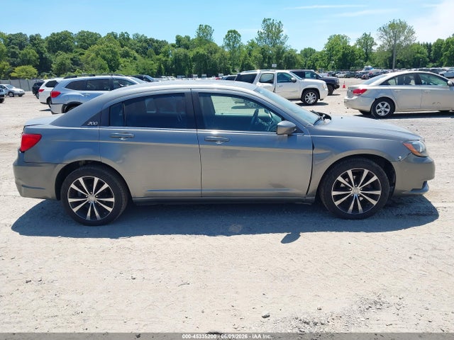Продаж на аукціоні авто 2011 Chrysler 200 S, vin: 1C3BC8FG4BN577580, номер лоту: 45335200