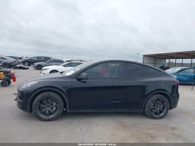 45335266 :رقم المزاد ، 7SAYGDED9RA310874 vin ، 2024 Tesla Model Y مزاد بيع