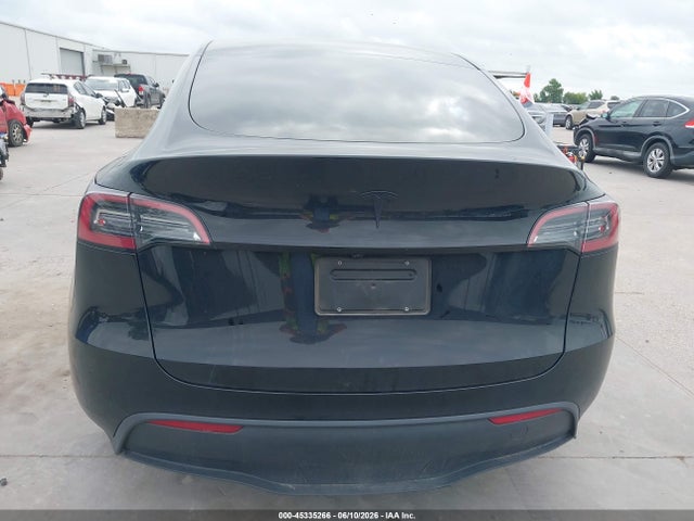 45335266 :رقم المزاد ، 7SAYGDED9RA310874 vin ، 2024 Tesla Model Y مزاد بيع