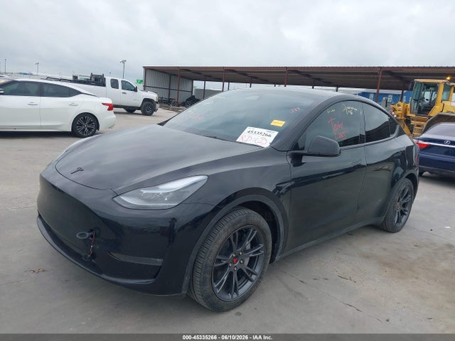 45335266 :رقم المزاد ، 7SAYGDED9RA310874 vin ، 2024 Tesla Model Y مزاد بيع