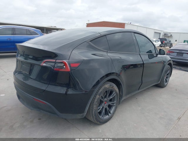 45335266 :رقم المزاد ، 7SAYGDED9RA310874 vin ، 2024 Tesla Model Y مزاد بيع