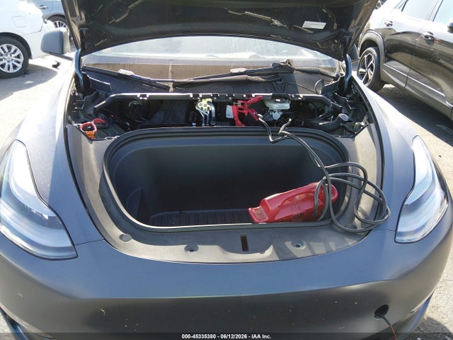 Продажа на аукционе авто 2023 Tesla Model Y Awd/long Range Dual Motor All-wheel Drive, vin: 7SAYGDEE1PA166677, номер лота: 45335380