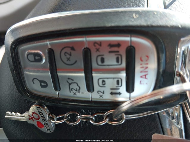 45335406 :رقم المزاد ، 2C4RC1EG6HR756797 vin ، 2017 Chrysler Pacifica Touring-l Plus مزاد بيع