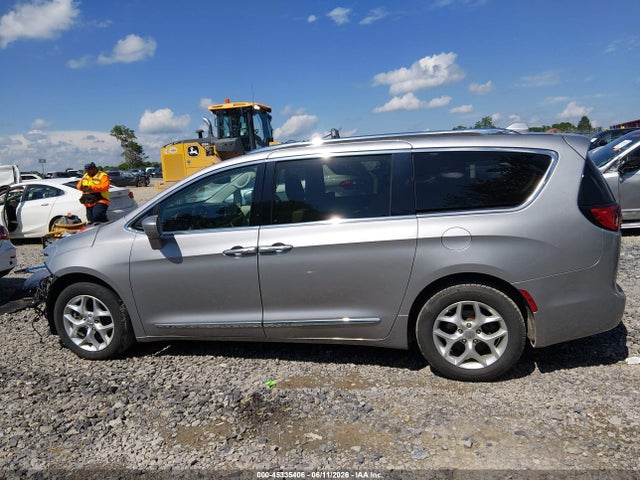 45335406 :رقم المزاد ، 2C4RC1EG6HR756797 vin ، 2017 Chrysler Pacifica Touring-l Plus مزاد بيع