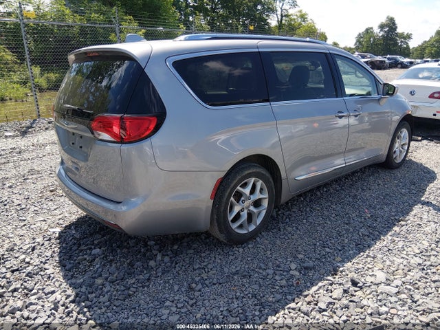 45335406 :رقم المزاد ، 2C4RC1EG6HR756797 vin ، 2017 Chrysler Pacifica Touring-l Plus مزاد بيع