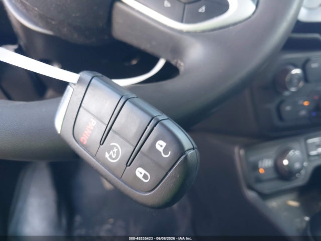 45335423 :رقم المزاد ، ZACCJBBB2JPH88912 vin ، 2018 Jeep Renegade Latitude 4x4 مزاد بيع